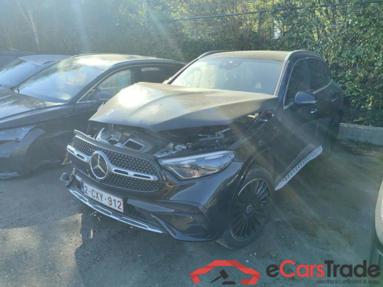 Mercedes-Benz GLC GLC 220 d 4MATIC AMG Line 5d !! Damaged car !!