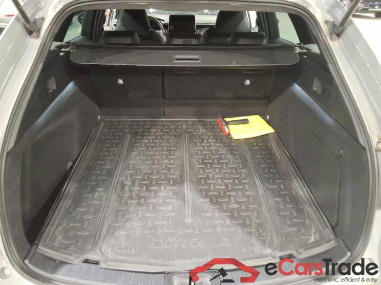 TOYOTA COROLLA TOURING SPORTS 2.0 HEV STYLE E-CVT #3