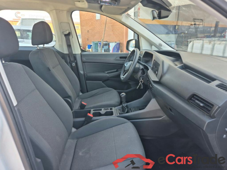 VOLKSWAGEN Caddy / 2020 / 4P / combi Kombi 2.0 TDI 75kW (102CV) #6