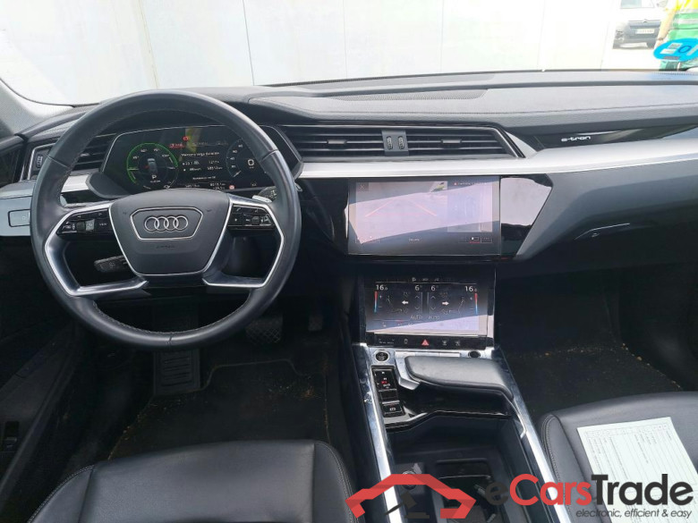 AUDI Q8 e-tron / 2022 / 5P / todoterreno Advanced 55 quattro #3