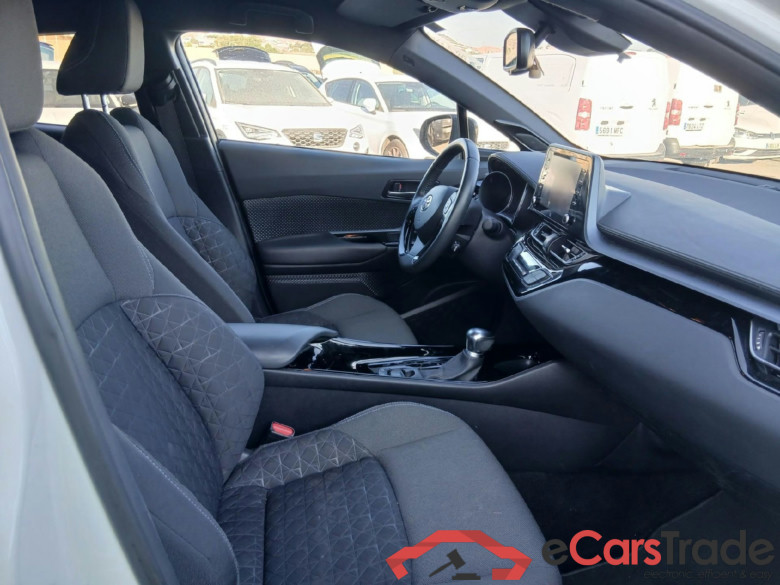 TOYOTA C-HR / 2019 / 5P / todoterreno 1.8 125H Advance #6