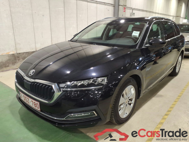 SKODA OCTAVIA COMBI 2.0 CRTDI 110KW CLEVER #1