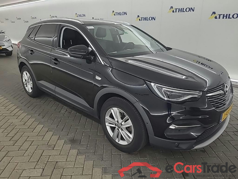 OPEL Grandland X 1.2 Turbo S&S 96kW Bus. Executive Auto 5D #2
