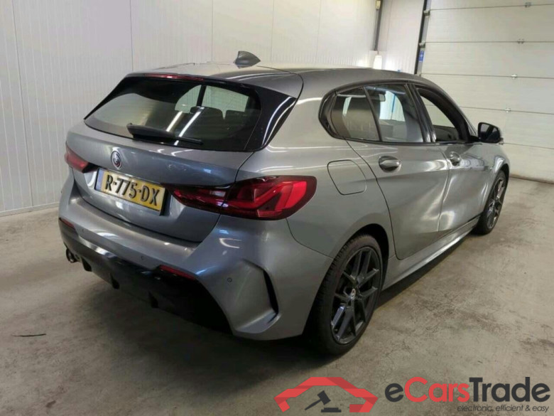 BMW 1-serie 118i Bns Edition #2