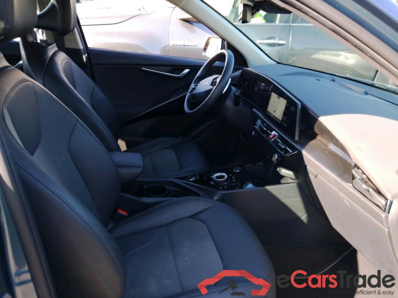 KIA Niro / 2022 / 5P / crossover 1.6 GDi PHEV 135kW (183CV) Drive #6