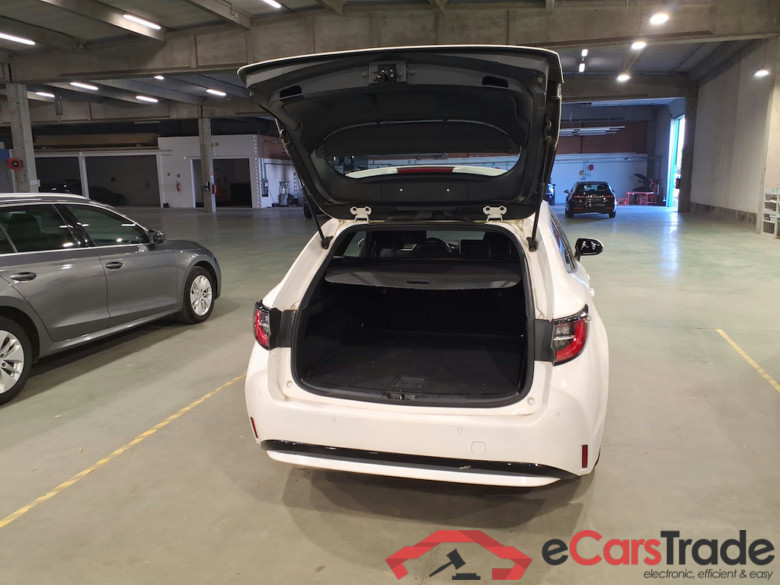 TOYOTA Corolla 1.8 HYBRID DYNAMIC E-CVT #3