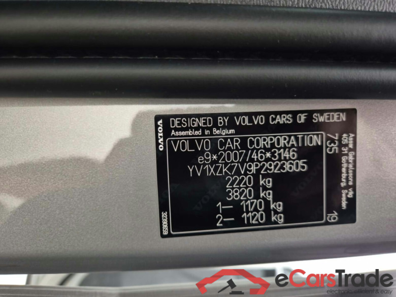 VOLVO XC40 B3 MILD HYBRID CORE #6