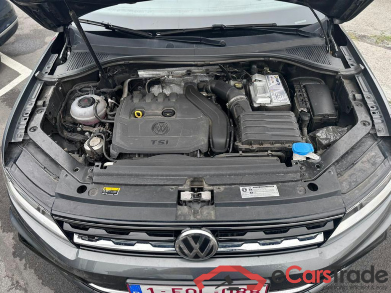 VOLKSWAGEN Tiguan Comfortline 1.5 TSI ACT OPF 110 kW (150 ch) 6 vitesses manuel #6