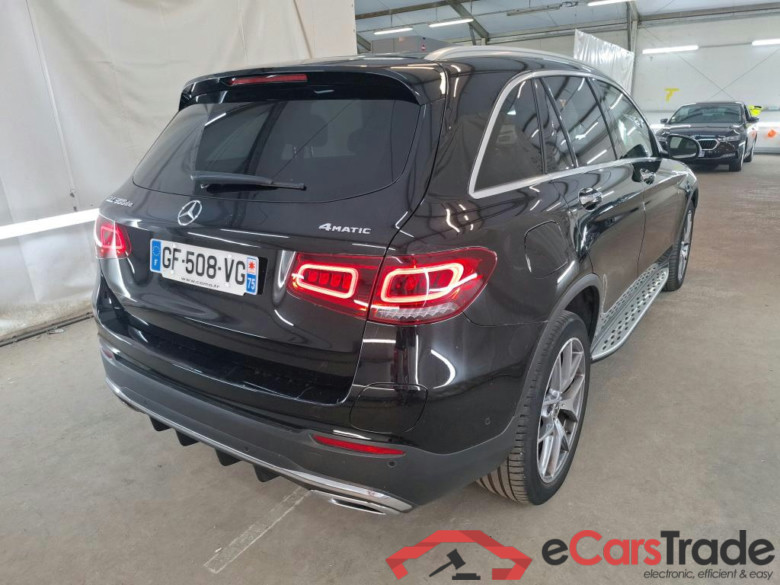 MERCEDES-BENZ GLC / 2019 / 5P / SUV 2.0 GLC 300 DE AMG LINE 4MATIC #4