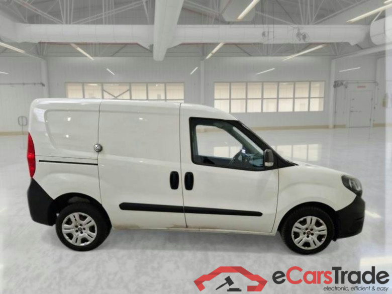 FIAT DOBLÒ CARGO / 2014 / 4P / VETT. FURGONATA CH1 LOUNGE 1.6 MJET 105CV E6D-F SeS #6