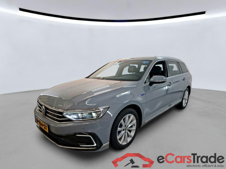 VOLKSWAGEN Passat Variant 115 kW #1