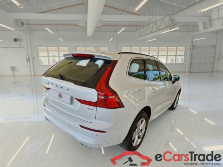 VOLVO XC60 / 2021 / 5P / SUV B4 D AUTOMATICO CORE #2