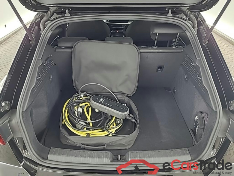 AUDI A3 Sportback 40 TFSI e S tronic Business edition 5D 150kW #5