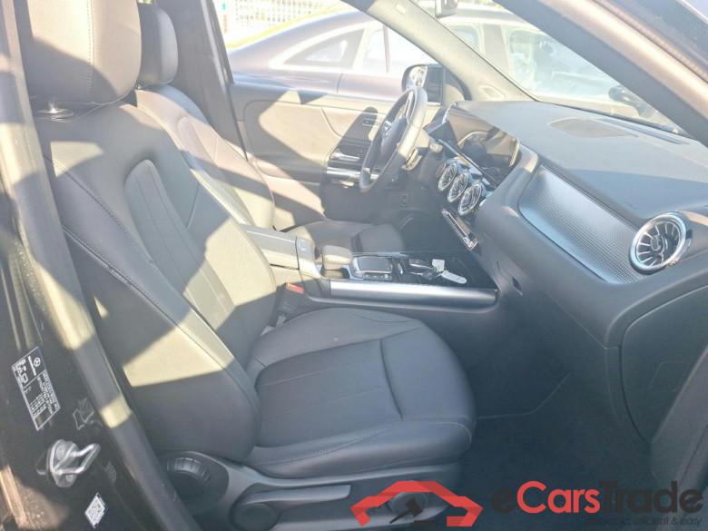 MERCEDES - MER GLA 250e 218PK DCT Business Solution Luxury  & Smartphone Integration & Towing Hook With ESP * HYBRID * #3