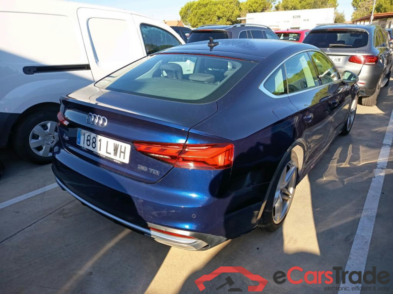AUDI A5 / 2019 / 5P / berlina con portón Advanced 35 TDI 120kW S tronic Sportback #2