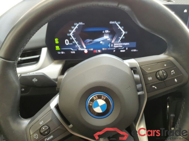 BMW iX1  #6