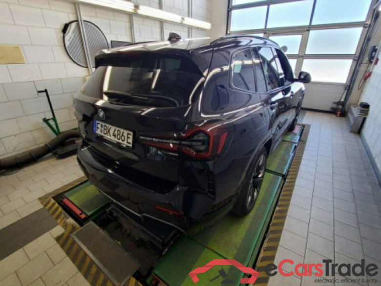 BMW iX3  #2