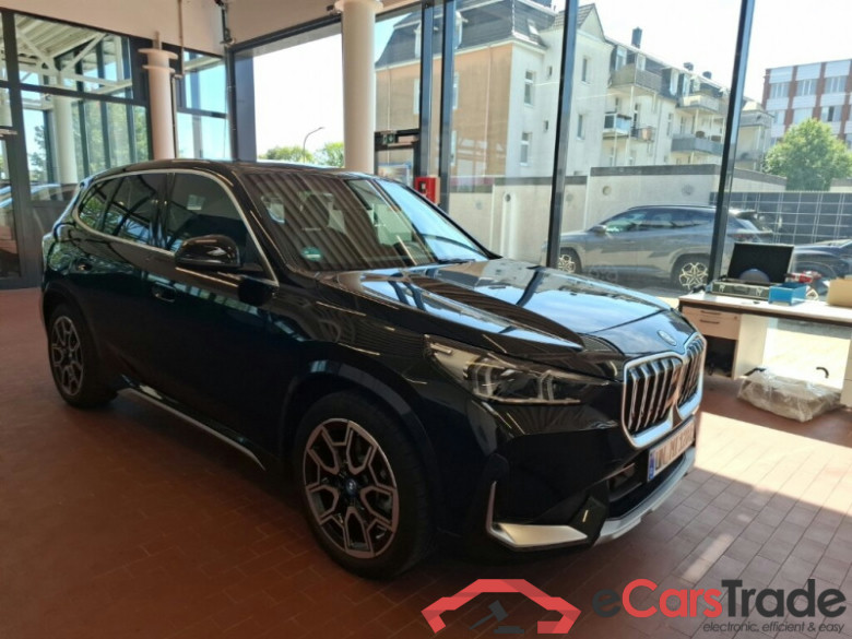 BMW iX1 