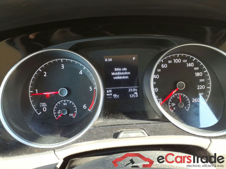 Volkswagen Touran  #6