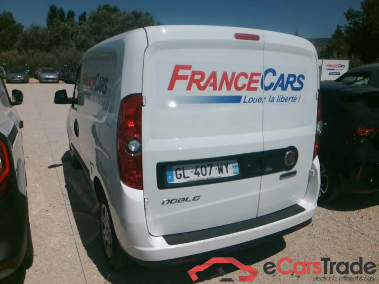 DOBLO CARGO 1.6MJT 105PRO LOUN #3