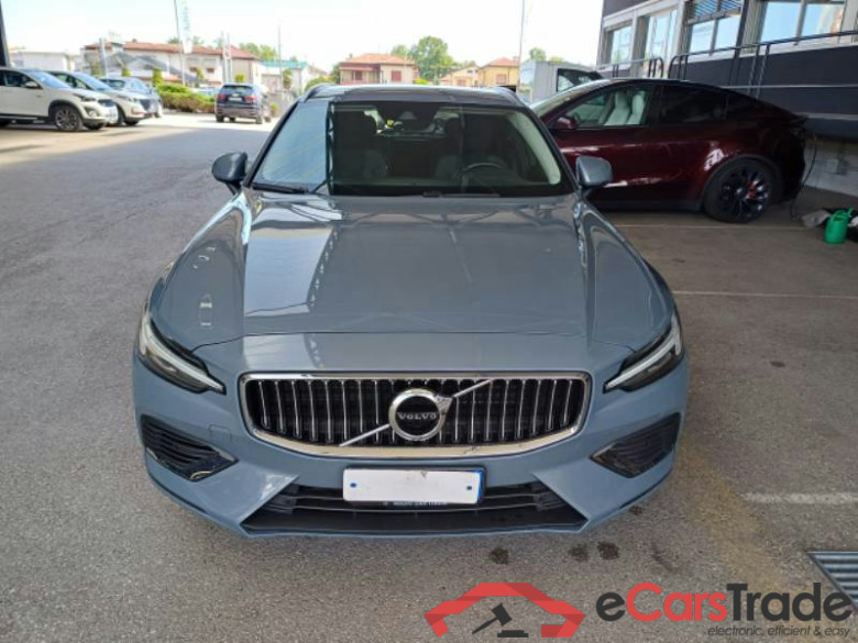 VOLVO V60 / 2019 / 5P / STATION WAGON T6 PLUG-IN AWD AUTOM.INSCR.EXPR. #6