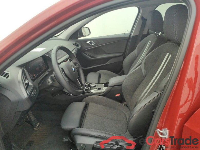 BMW 1 Reeks Hatch 116iA (80 kW) 5d #3