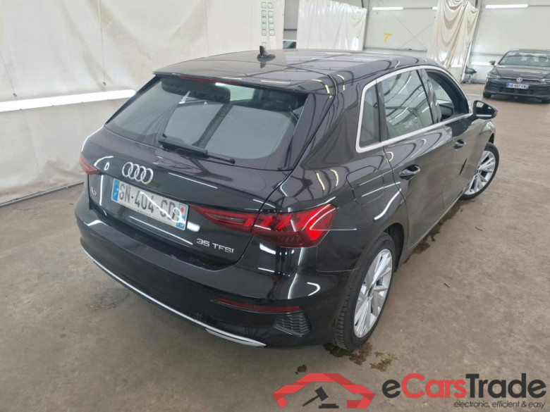 AUDI A3 Sportback / 2020 / 5P / Berline 35 TFSI 150 MHEV S Tronic Design Luxe #3