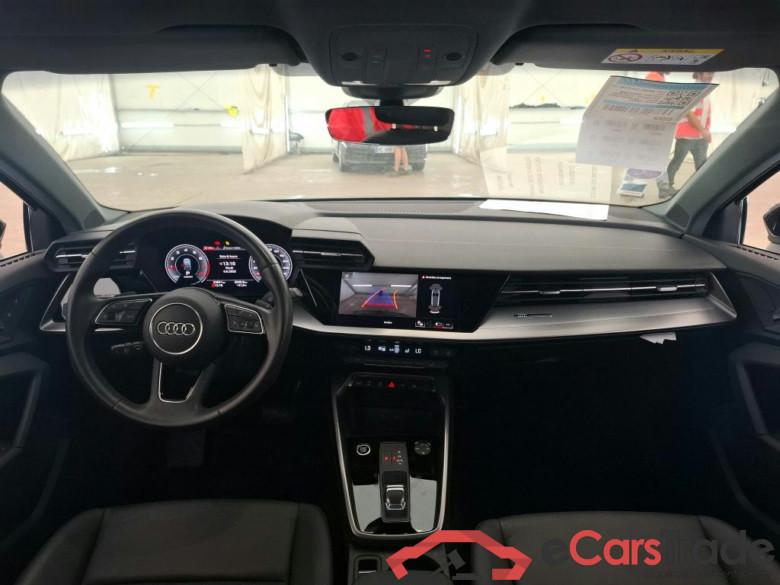 AUDI A3 Sportback / 2020 / 5P / Berline 35 TFSI 150 MHEV S Tronic Design Luxe #5