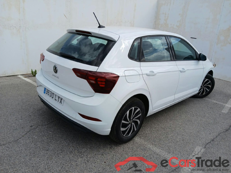 VOLKSWAGEN Polo / 2021 / 5P / berlina con portón Life 1.0 TSI 70kW (95CV) #2