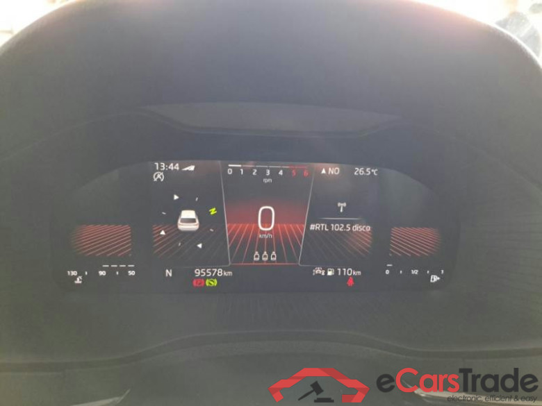 SKODA KAROQ / 2022 / 5P / SUV 2.0 TDI 85KW EVO SCR STYLE DSG #4