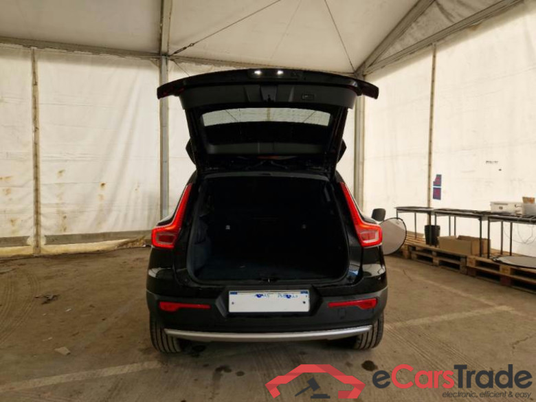 VOLVO XC40 / 2017 / 5P / SUV T3 GEATRONIC BUSINESS PLUS #5