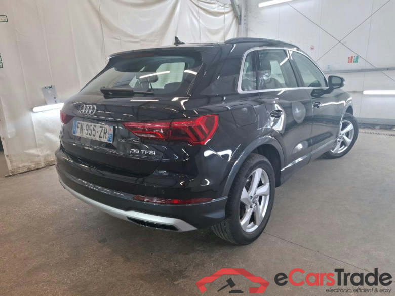 AUDI Q3 / 2018 / 5P / SUV 1.5 35 TFSI 150 S TRONIC DESIGN LUXE #3
