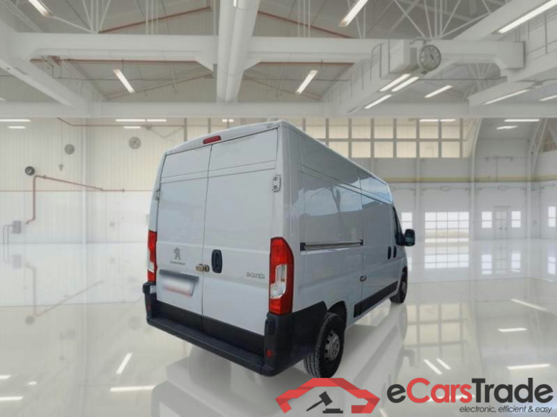 PEUGEOT BOXER / 2014 / 4P / FURGONE 333 L2H2 2.2 BLUEHDI 140CV SeS #2