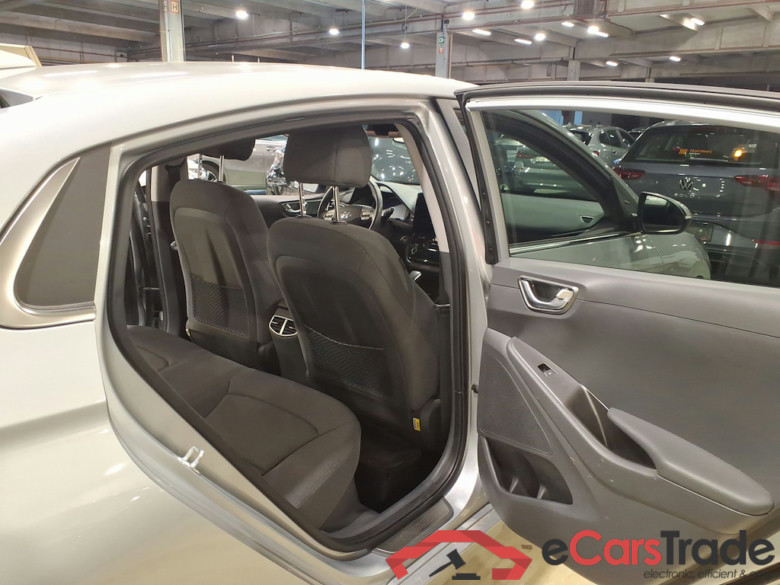 HYUNDAI IONIQ 1.6 PLUG-IN HYBRID FEEL #5
