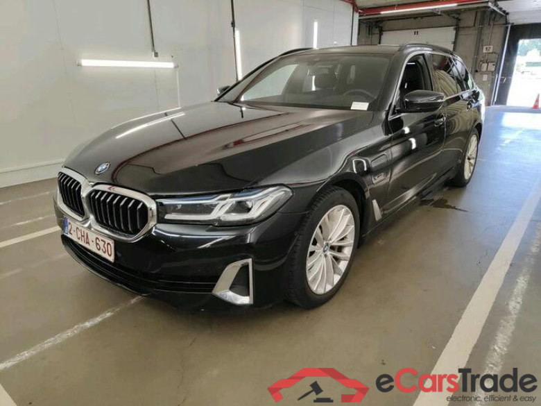 BMW 5 Reeks Touring Série 5 Touring 530e xDrive Auto (PHEV) 200kW/272pk  5D/P Auto-8