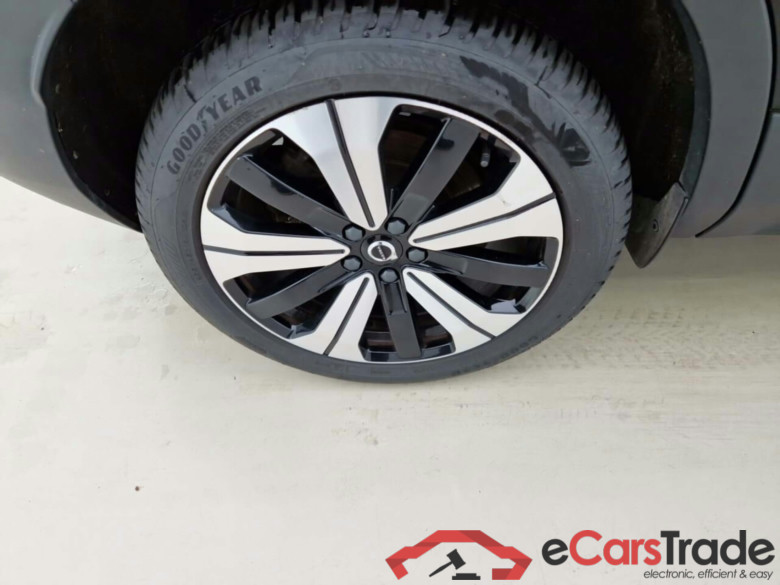 VOLVO XC40 RECHARGE CORE #5