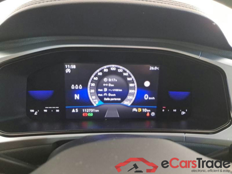 VOLKSWAGEN T-ROC / 2021 / 5P / SUV 2.0 TDI SCR LIFE DSG #4