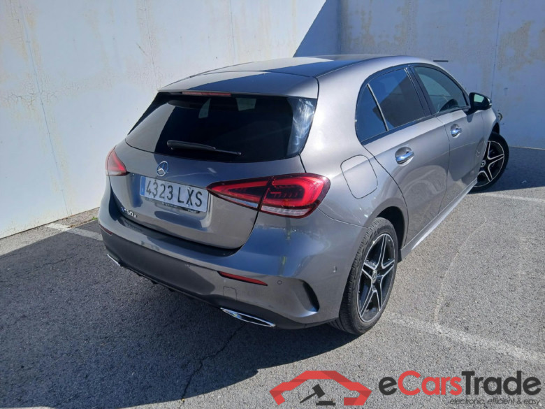 MERCEDES-BENZ Clase A / 2018 / 5P / berlina con portón A 250 e #2