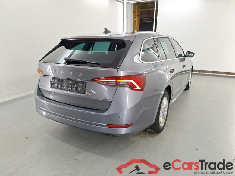 SKODA OCTAVIA COMBI 2.0 CRTDI 85KW DSG7 CLEVER #4