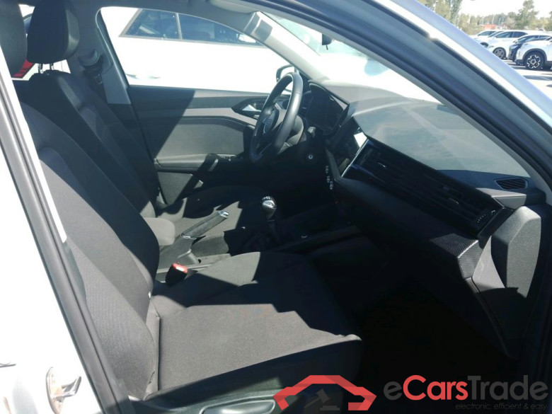 AUDI A1 / 2018 / 5P / berlina con portón Sportback Advanced 25 TFSI 70kW (95CV) (AC) #6