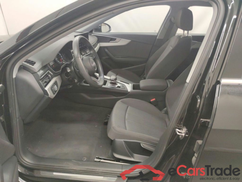 Audi A4 Avant 2.0 30 TDi 100kW S tronic Business Ed 5d #3
