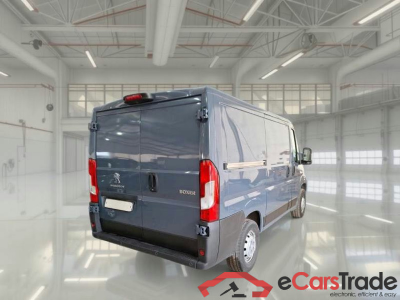 PEUGEOT BOXER / 2014 / 4P / FURGONE 330 L1H1 2.2 BLUEHDI 120CV SeS #2