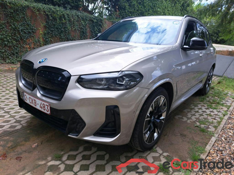 BMW IX3 80KWH AUTO