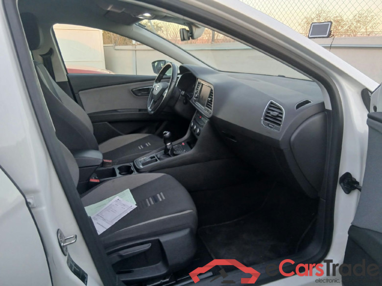 SEAT León / 2016 / 5P / berlina con portón 1.6 TDI 85kW S&S Style Visio Ed Nav (AC) #6