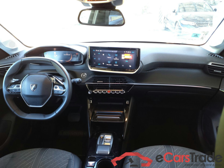PEUGEOT 208  PEUGEOT 208  Allure Hybrid 110 ch e-DCS6 + pack access #4