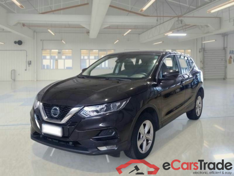 NISSAN QASHQAI / 2017 / 5P / CROSSOVER 1.3 DIG-T 140 BUSINESS #1