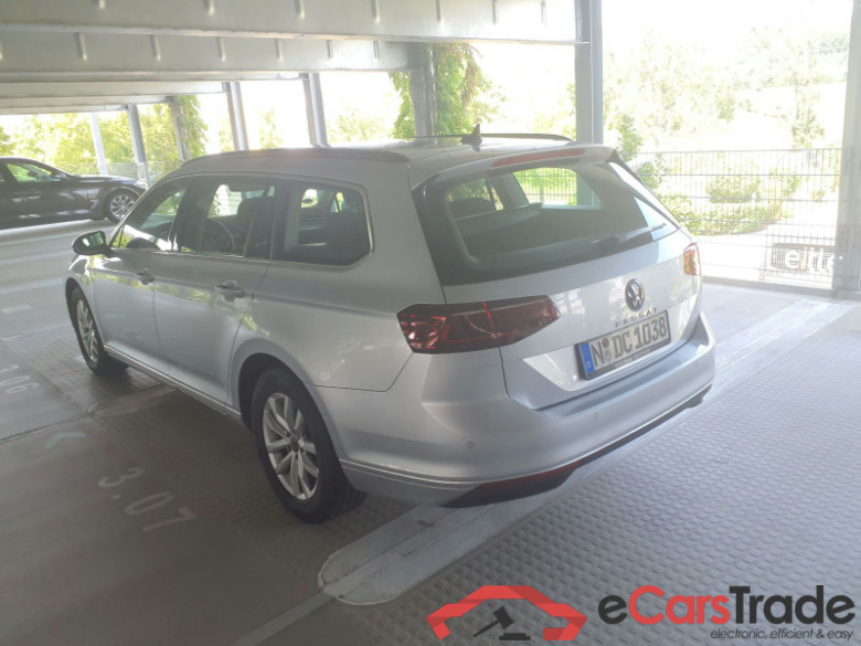 Volkswagen Passat  #4