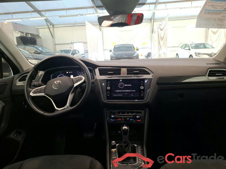 VOLKSWAGEN Tiguan / 2020 / 5P / SUV 1.4 eHybrid 245 DSG6 Elegance #6
