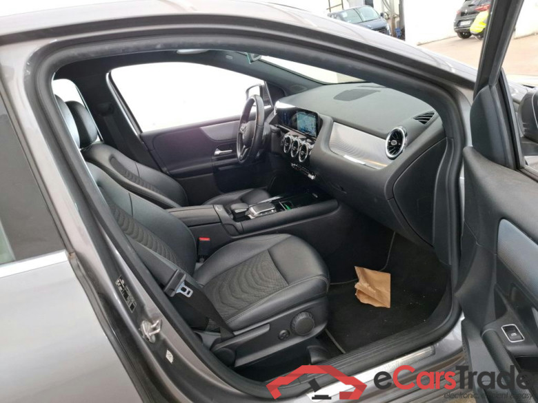 MERCEDES-BENZ Classe B / 2019 / 5P / monospace B 180 d Business Line Edition BA8 #6