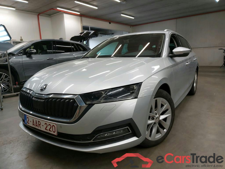 SKODA - SKO OCTAVIA COMBI CRTDI 150PK DSG7 Style Pack Launch Towing Hook #1